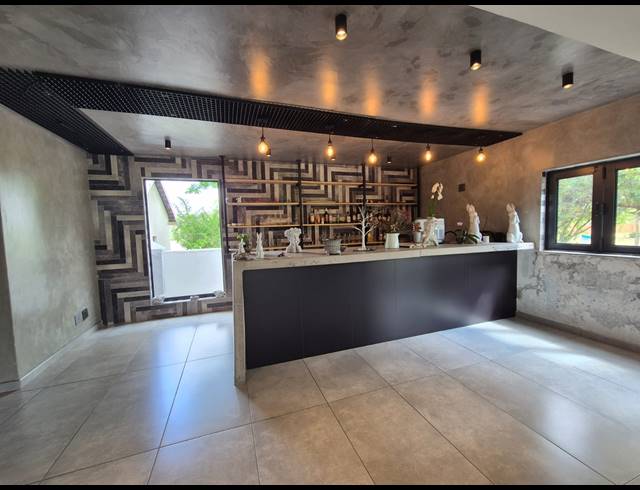 7 BEDROOM FREESTANDING FOR SALE IN WIGWAM
